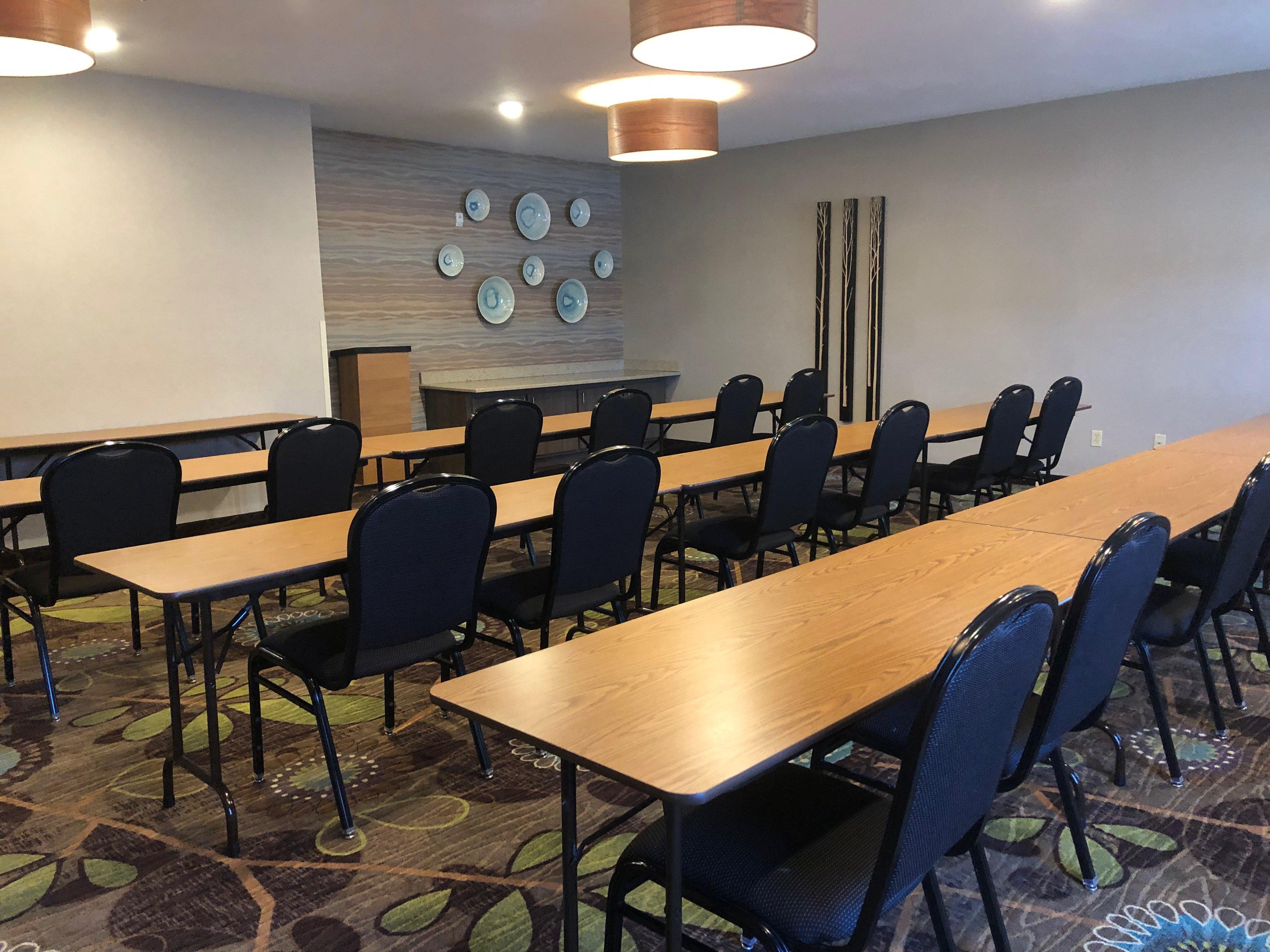 Express Munising-lakeview, An Ihg Hotel