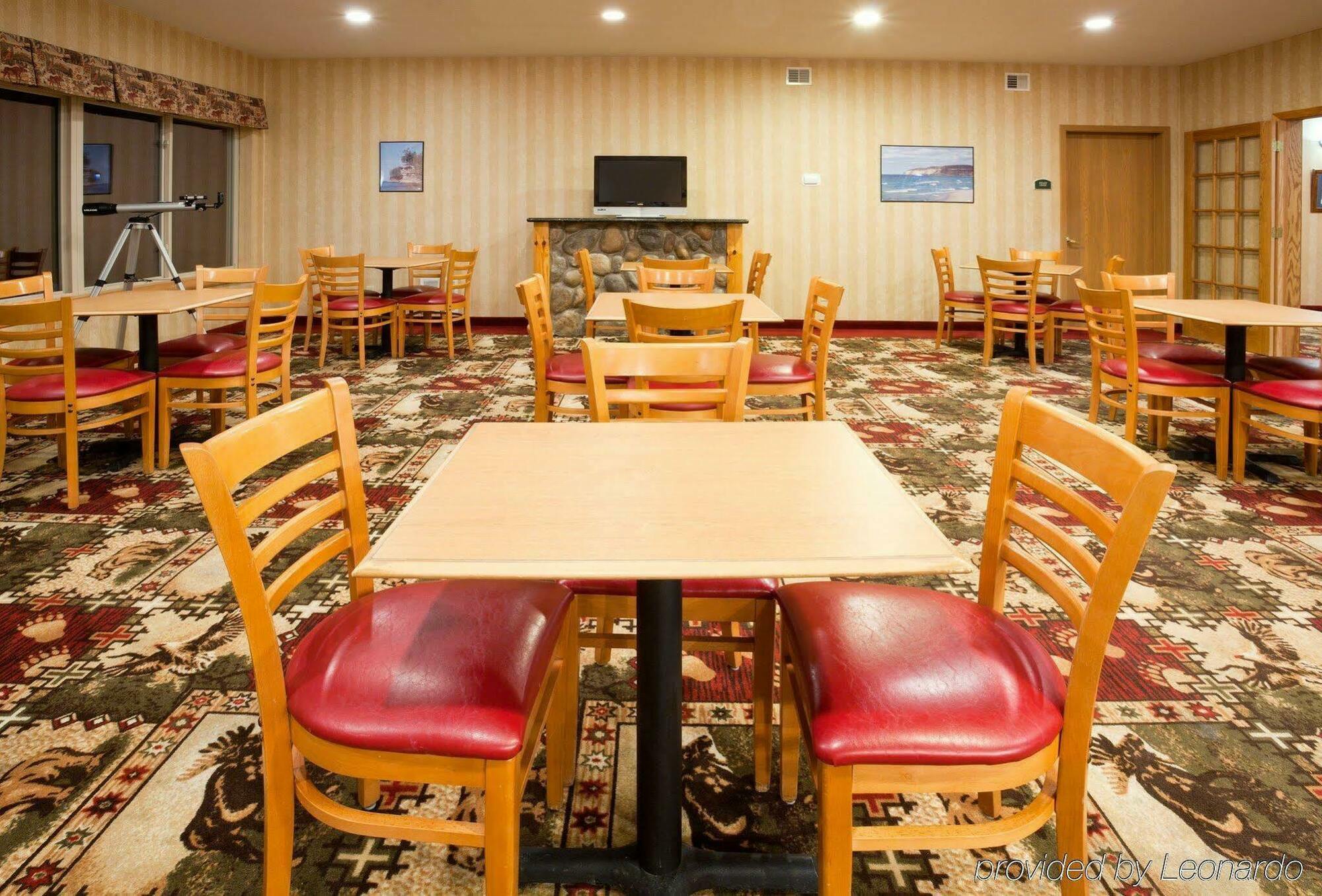 Hotel Holiday Express Munising-lakeview, An Ihg