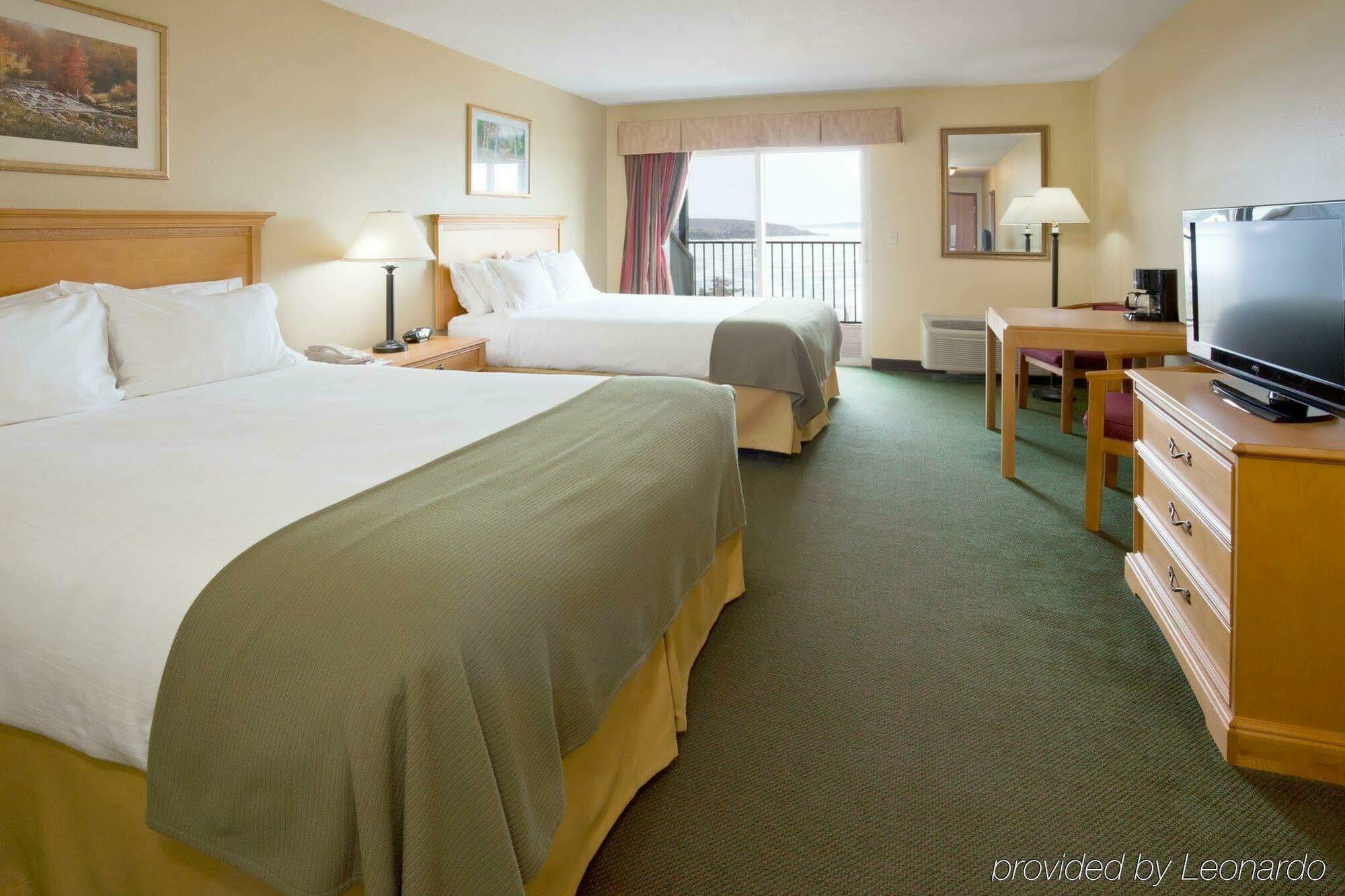 Hotel Holiday Express Munising-lakeview, An Ihg 3*
