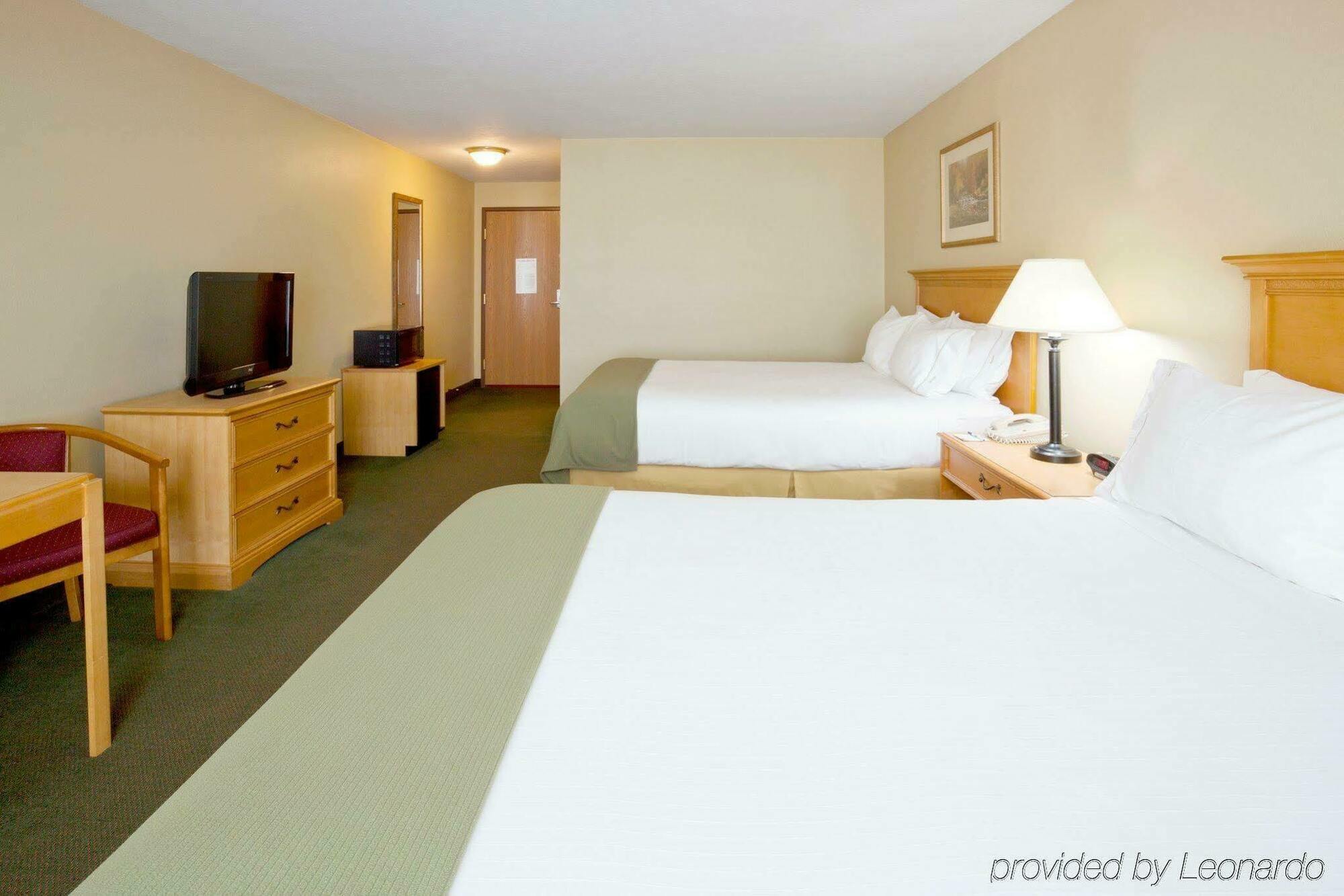Holiday Express Munising-lakeview, An Ihg Hotel 3*