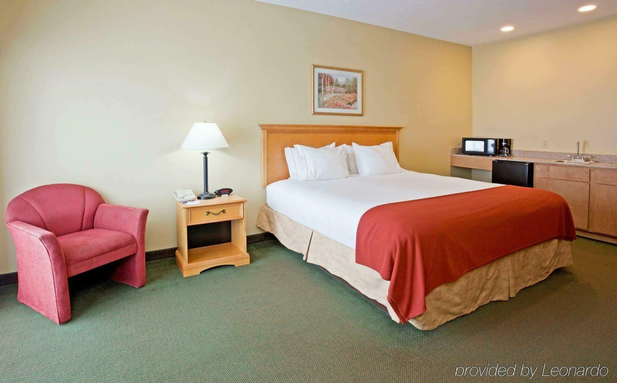 Holiday Express Munising-lakeview, An Ihg 3* Munising
