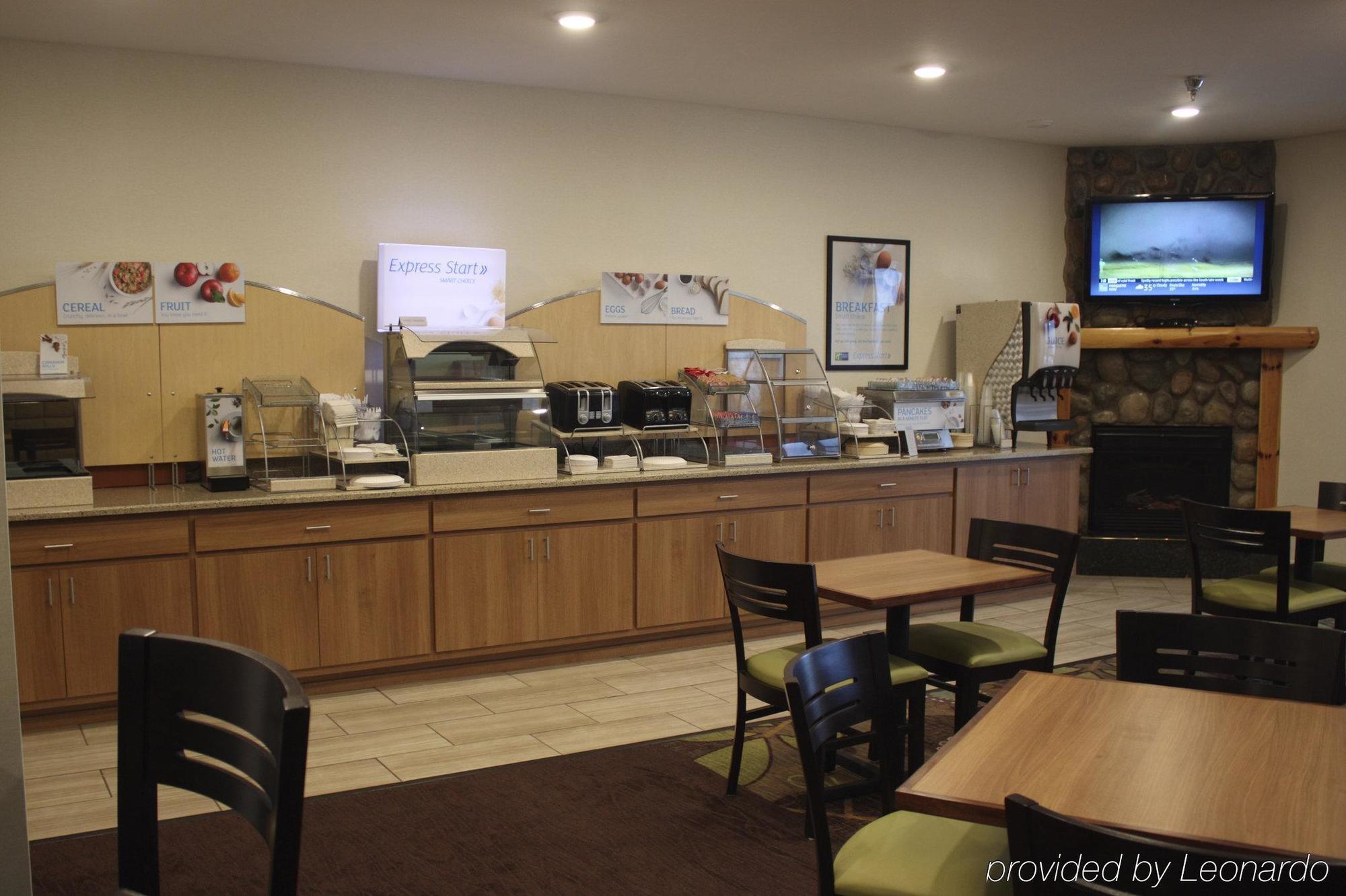 Express Munising-lakeview, An Ihg 3*