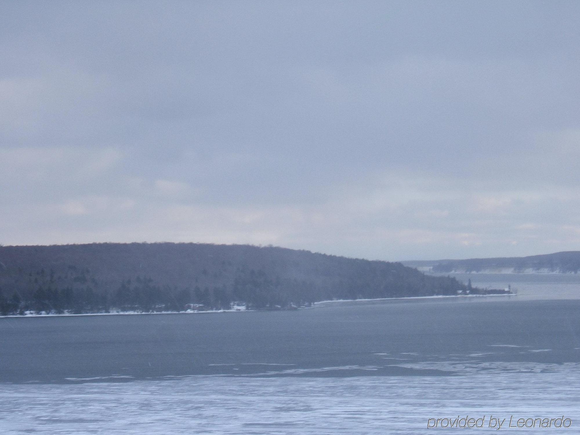 Express Munising-lakeview, An Ihg Hotel