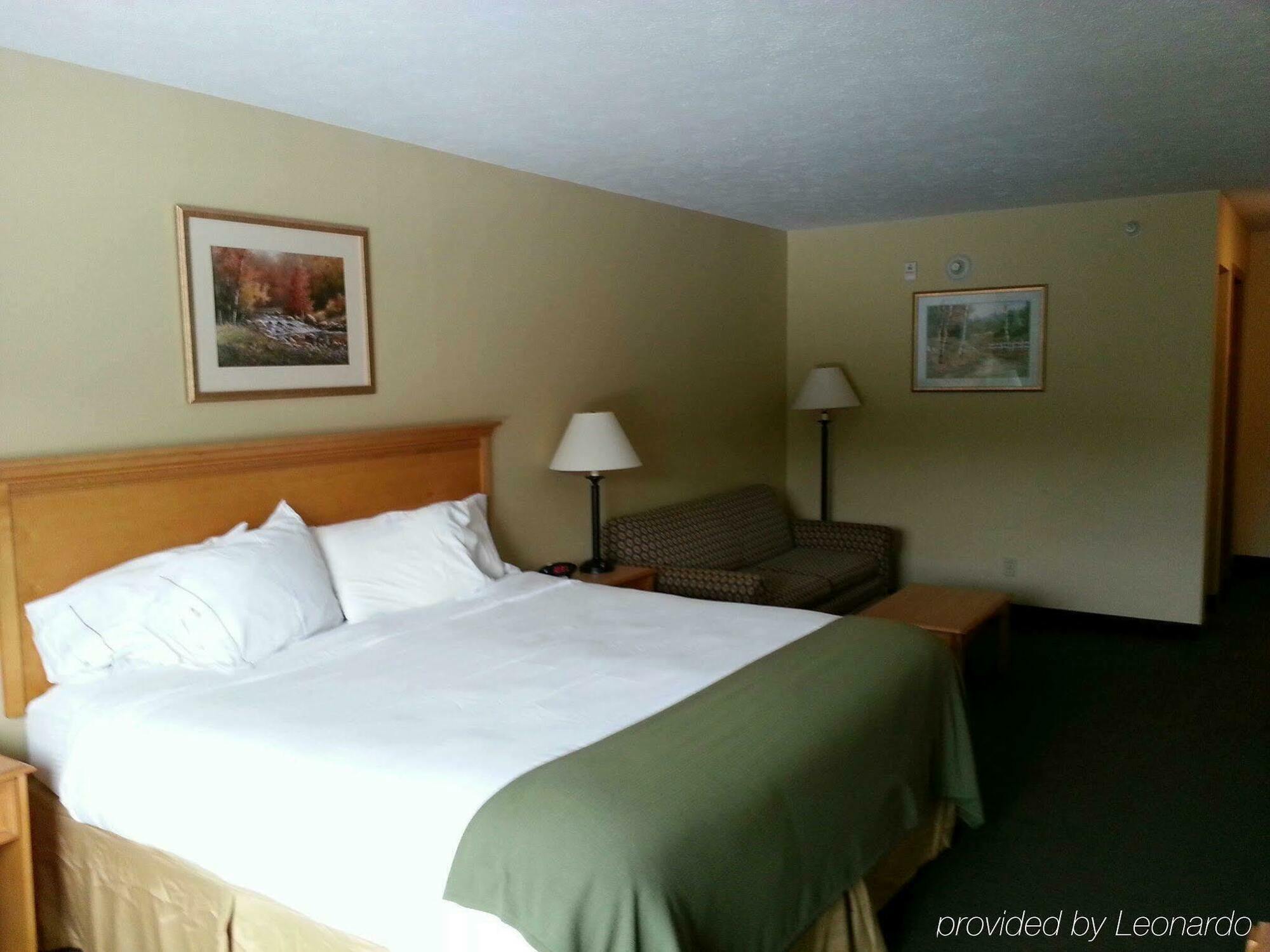 Express Munising-lakeview, An Ihg Hotel